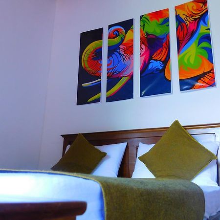 Mount Mirror Resort 캔디 외부 사진